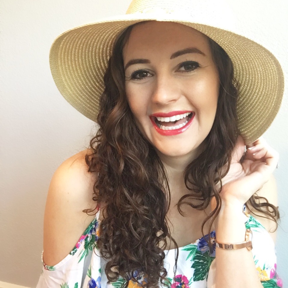 Meet your Posher, Kinsie